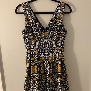 Vince Camuto Navy and Gold Dress
